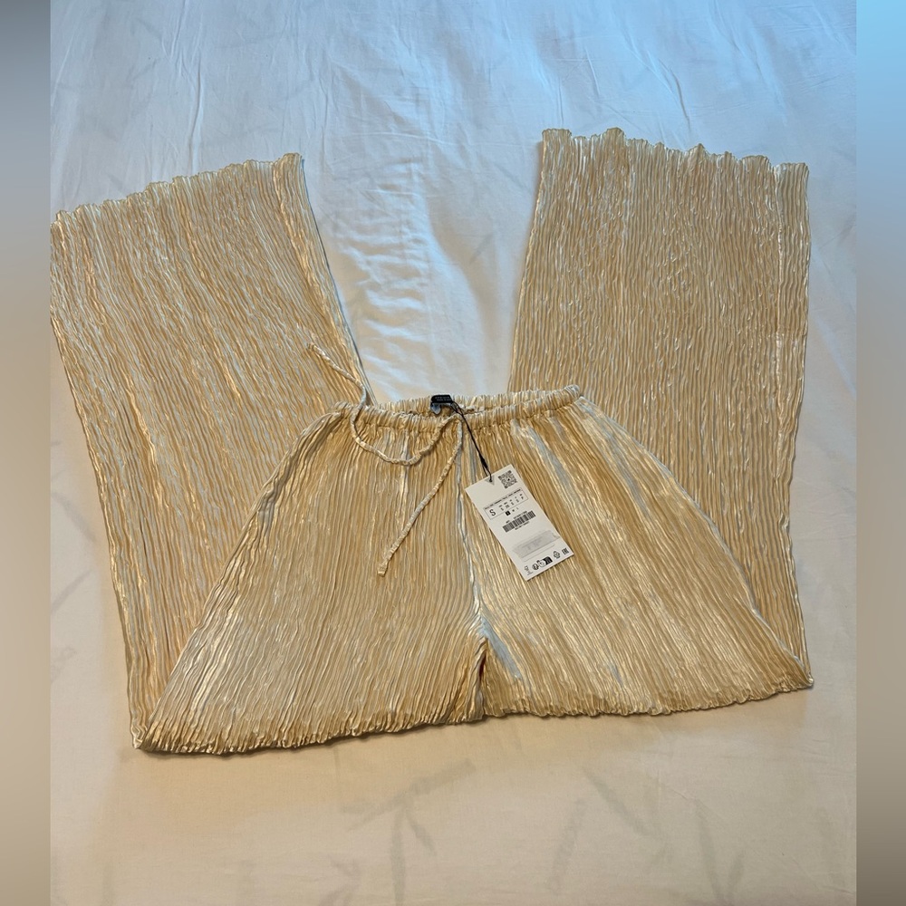 NWT BLOG FAVE ZARA Silk-satin Pleated Pants + top set in Gold/light yellow sizes - Picture 9 of 16